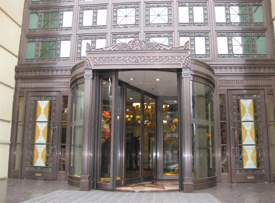 銅門設(shè)計：體現(xiàn)并映射銅文化之內(nèi)涵！(圖1)